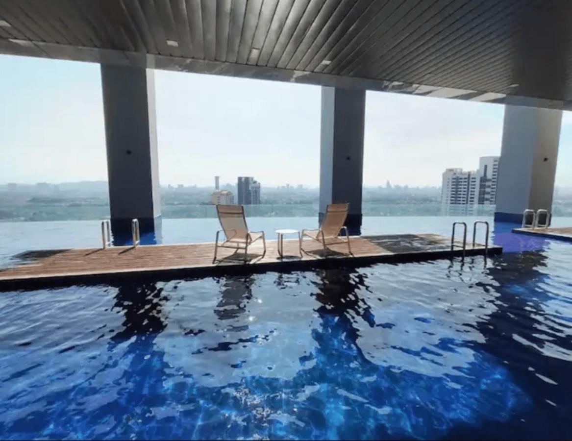 The Azure Residences Kampong Baharu Sungai Way Exteriér fotografie