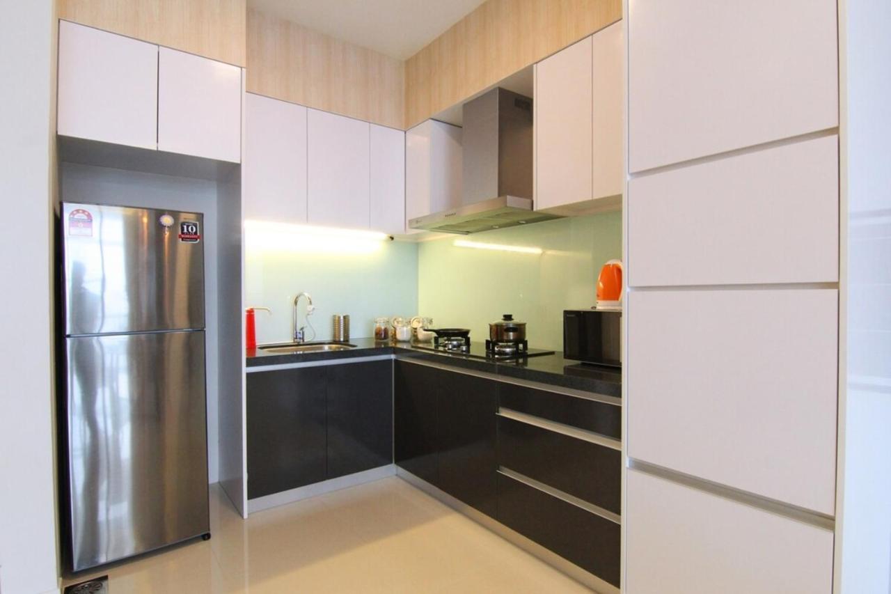 The Azure Residences Kampong Baharu Sungai Way Exteriér fotografie