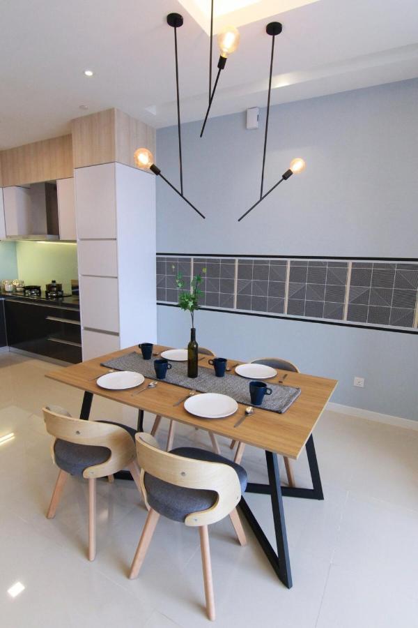 The Azure Residences Kampong Baharu Sungai Way Exteriér fotografie